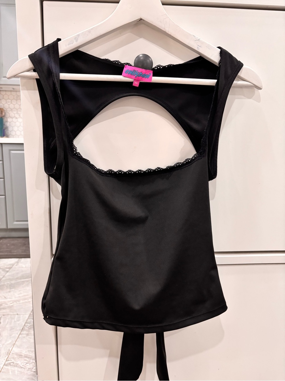 Edikted Fae Square Neck Open Back Top
